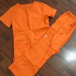 Women’s Cherokee scrub set size XS